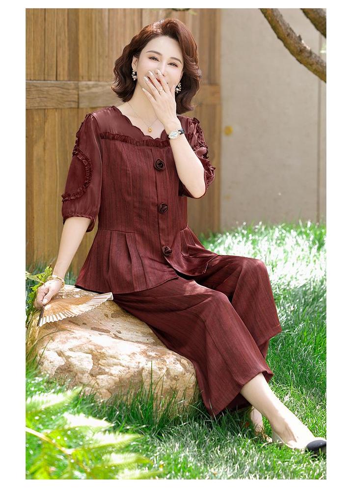 Mom's 2026 Chiffon Suit: Summer Fashionable Two-Piece Set for Middle-Aged and Elderly Women - Age-Reducing Top & Wide-Leg Pants.