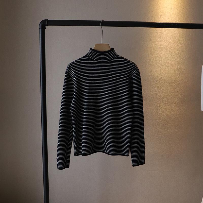 

Женский вязаный свитер в корейском стиле в полоску с полувысоким воротником, облегающего кроя, 2024 One Size