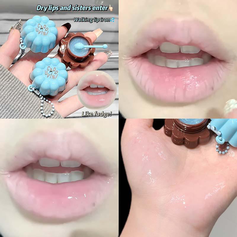 CAPPVINI Macaron Hydrating Lip Mask: Moisturizes, Smooths Lip Lines, and Exfoliates for Perfect Student Party Makeup.