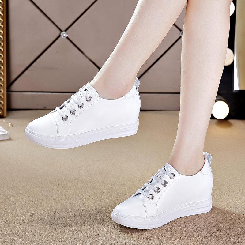 Aumento interno altezza scarpe da donna nuove primavera ed estate scarpe da donna versatili suola spessa tacco zeppa casual scarpe da viaggio donna