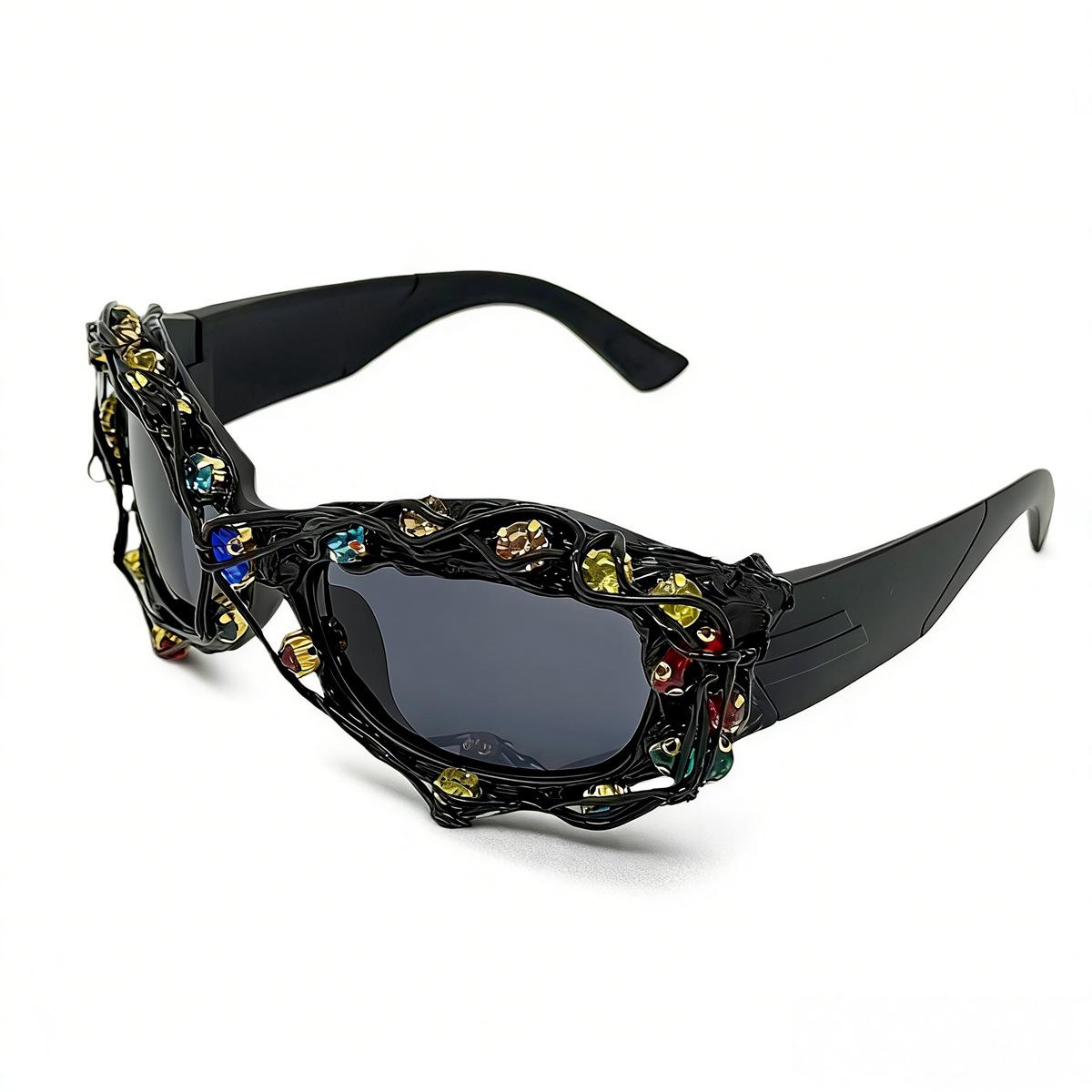 

New Y2k Trendy Steampunk Twisted Water Diamond Sunglasses Men Women s Street Outdoor Personality Retro Gorgeous Party Sunglasses чёрный