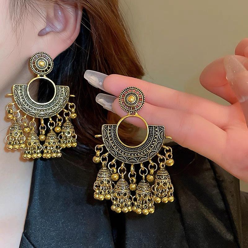 Bohemian Ethnic Tassel Bell Pendant Stud Earrings - Retro, Nostalgic, Elegant Style