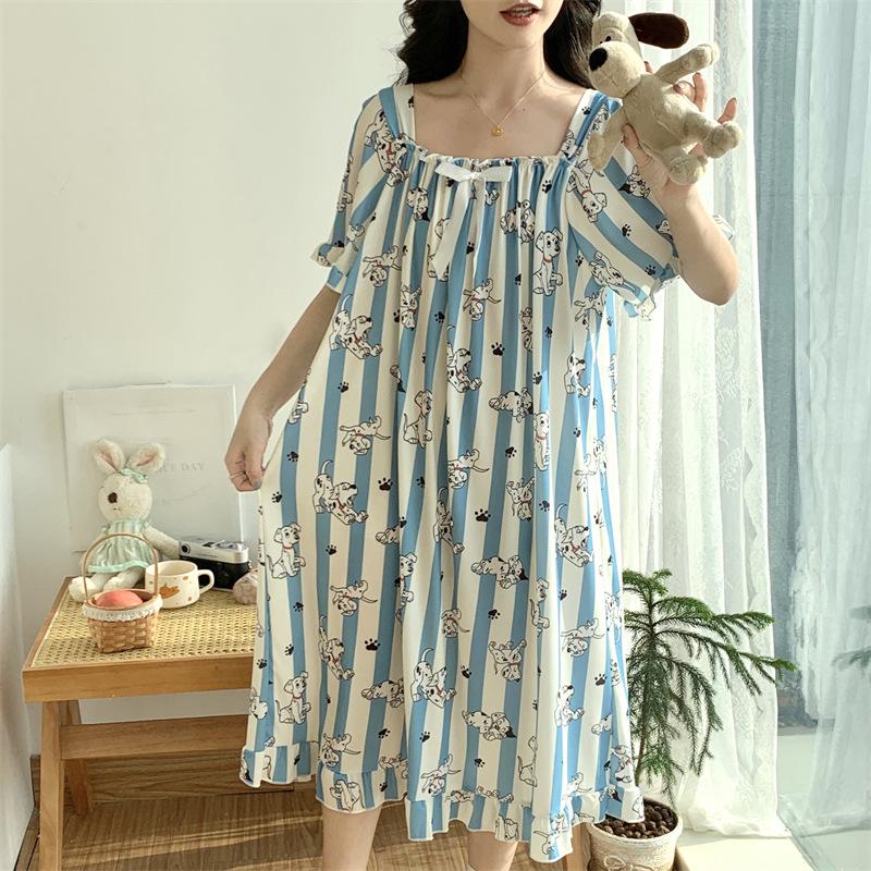 Women's Plus Size Ice Silk Nightdress - Summer Over-the-Knee, High-End, Loose Fit, Thin Section for Sizes Up To 300 Jin