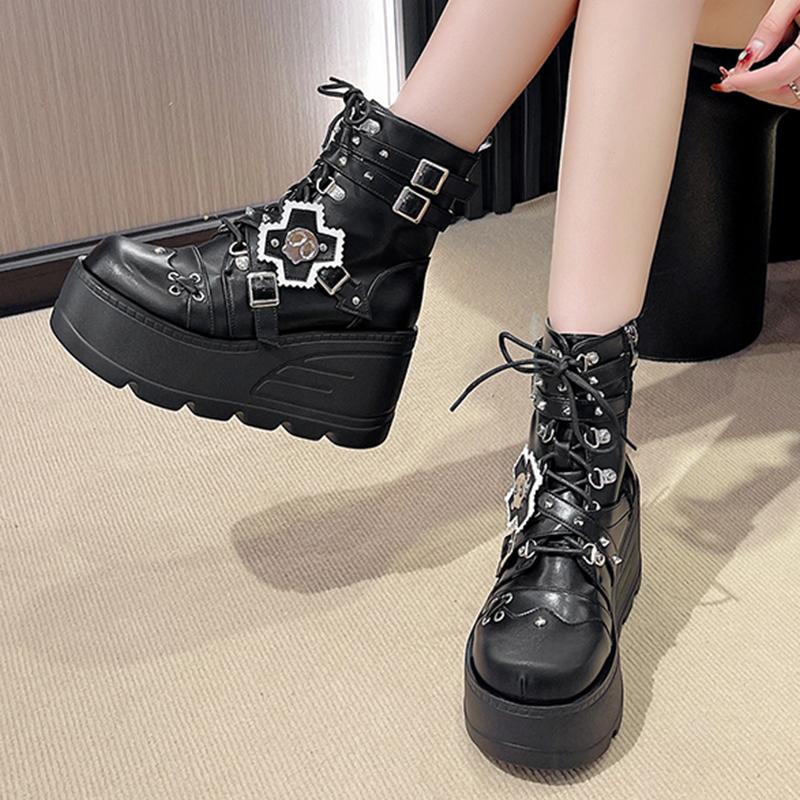 Women Punk Boots 9 CM Platform Personalized Skull Design Shoes Cool Boots Retro Chunky High Quality Lace Up Casual Outdoor Shoes
