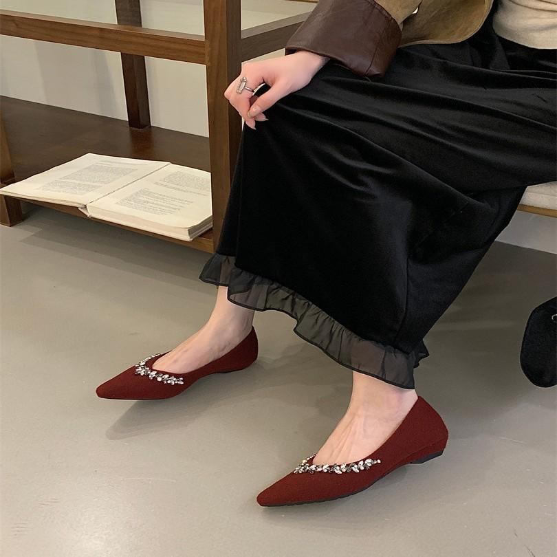 Fashion elegant show high small fragrant lazy shoes sweet European and American 2025 Internet celebrity new dopamine elegant single shoes women