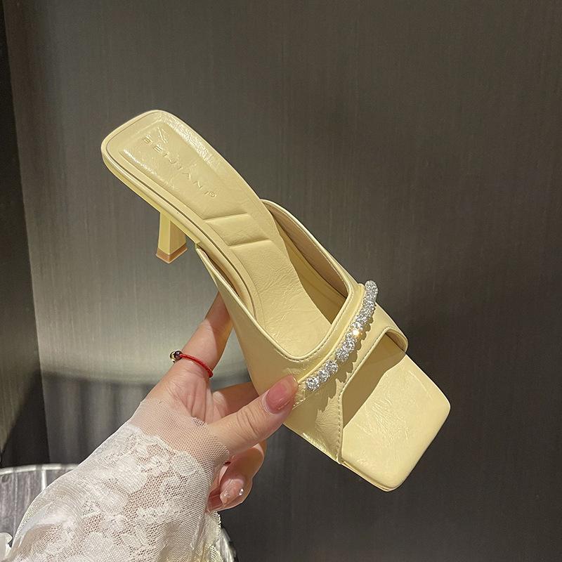 

Серебристо-белая фея~ Простые туфли-шлепанцы с квадратным носком и открытым носком на высоком каблуке с темпераментом из страз, женские туфли на тонком каблуке 40 светло-желтого
