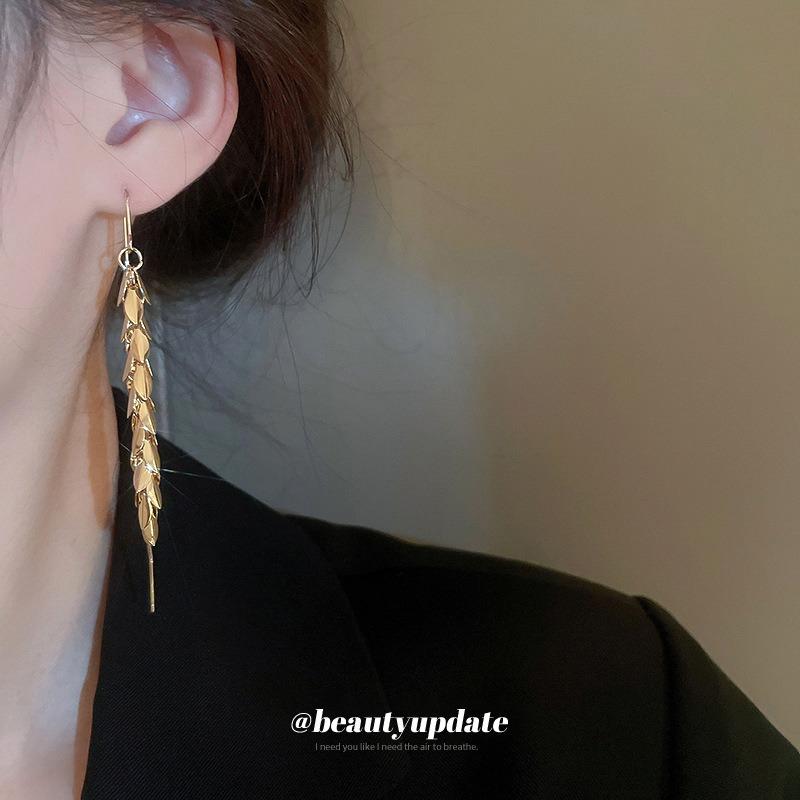 Real gold electroplated leaves fringed ear hooks earphones integrated Korean fashion temperament long earrings temperament earrings wholesale