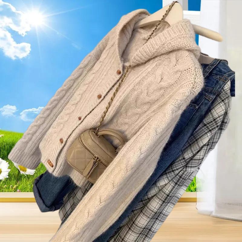 Maillard Heavy Industries horn buckle hooded twist cardigan sweater women's autumn and winter new soft waxy knitted jacket top