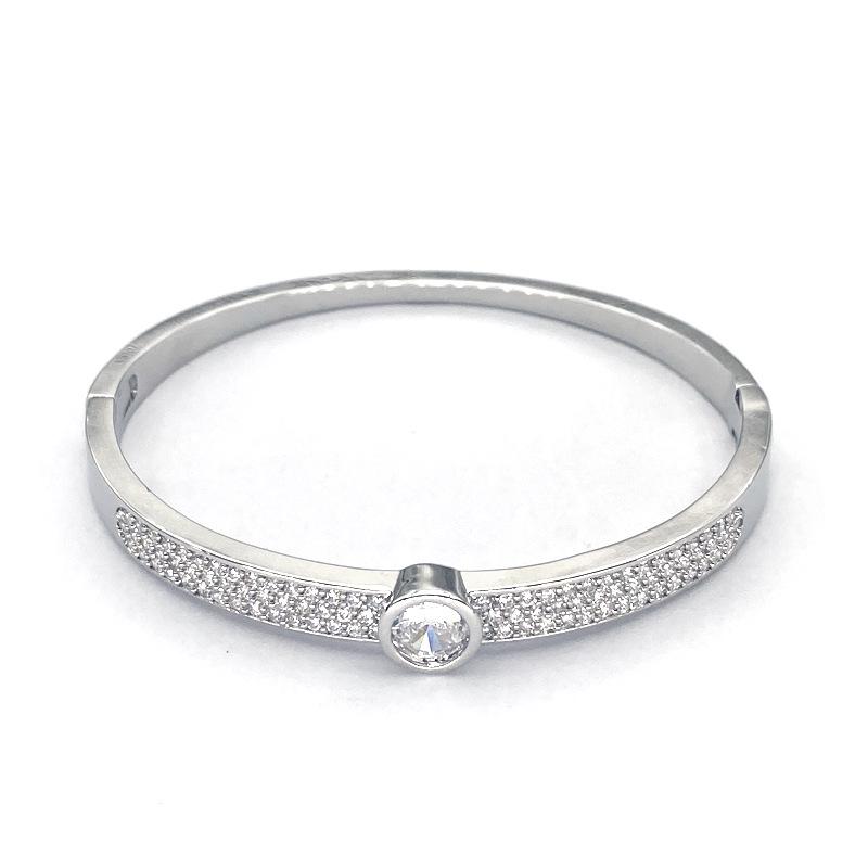 Round Zircon Bracelet: European and American Light Luxury Style, Versatile Half-Circle Design with Full Diamond Setting for Women.
