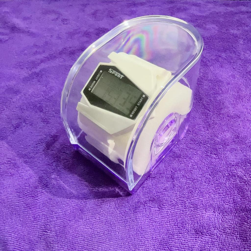 ""Čtvercové LED sportovní hodinky pro muže, ženy a děti - Luminiscenční displej, Design stíhačky""
