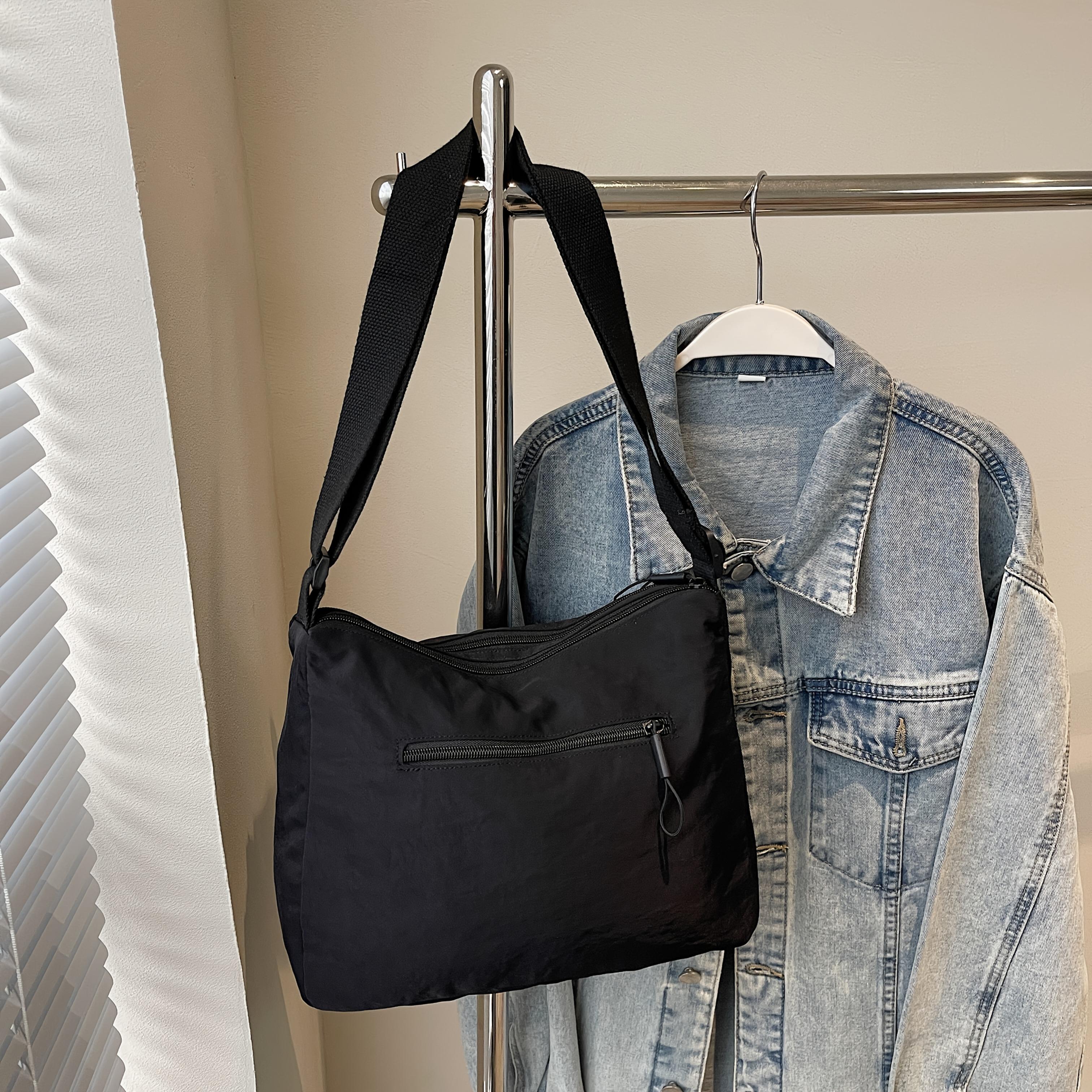 

Японская Xiaoqing Новая Легкая Повседневная Женская Сумка Кроссбоди Большой Вместимости Нейлоновая Ткань Регулируемый Ремешок Сумка на Плечо чёрный