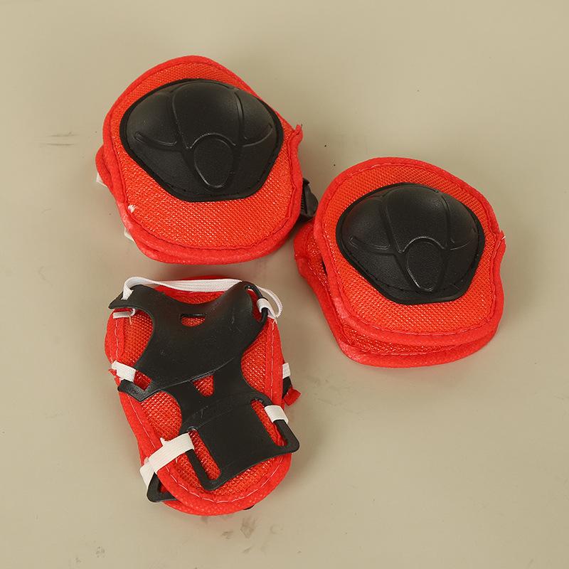 Children's Protective Gear Set for Roller Skating Skateboard Cycling Go Karts Outdoor Sports Gear for Kids 7-Piece Set on Sale