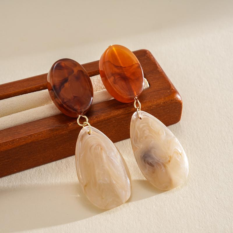 Vintage Brown Resin Droplet Pendant Earrings for Women Luxury Color Blocked Oval Long Earrings Commuting Versatile Jewelry