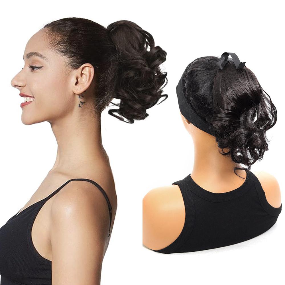 Weibliche unsichtbare natürliche mittellange lockige Birnenblütenflechtfrisur tiefer Pferdeschwanz Perücke