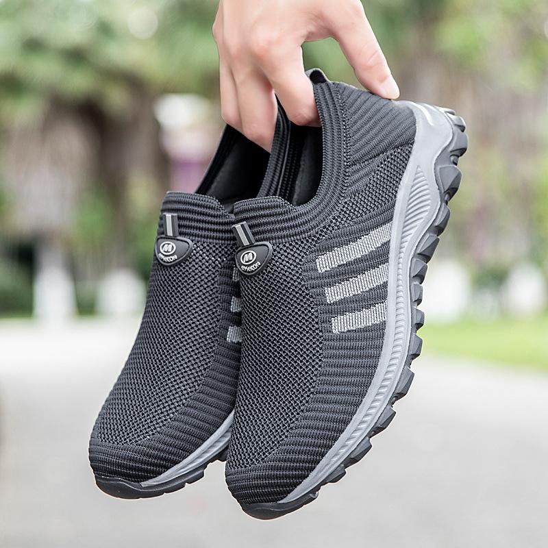 

2025 лето дышащая сетка туфли для мамы нескользящая мягкая подошва обувь для ходьбы женские легкие спортивные туфли обувь для пожилых 45 темно-серого