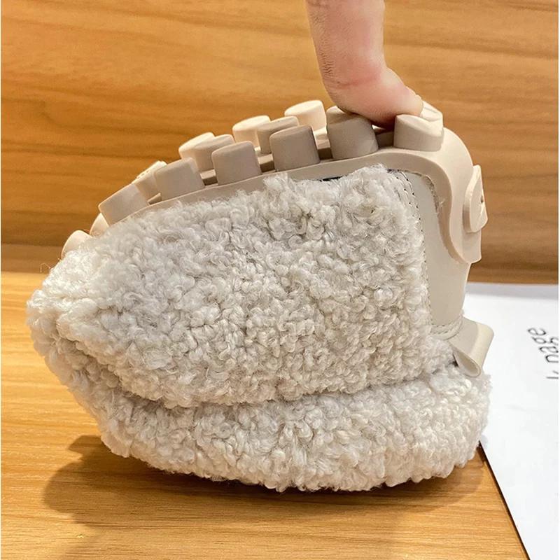 Fashion 2024 new women's winter warm outdoor shoes plush design british style white snow boots Ladies' casual flats Large size 41-43