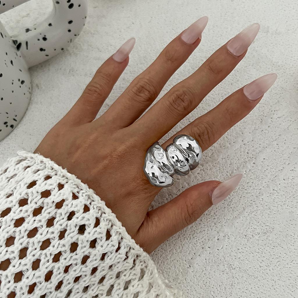 Anello Metallico Lucido Lava Liquida Vento Femminile, Set di Anelli con Superficie a Uovo Aperta Goccia d'Acqua Texturizzata