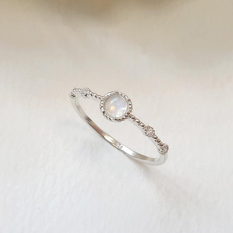 47Bag 925 Silver Moonstone Gemstone Ring Aria