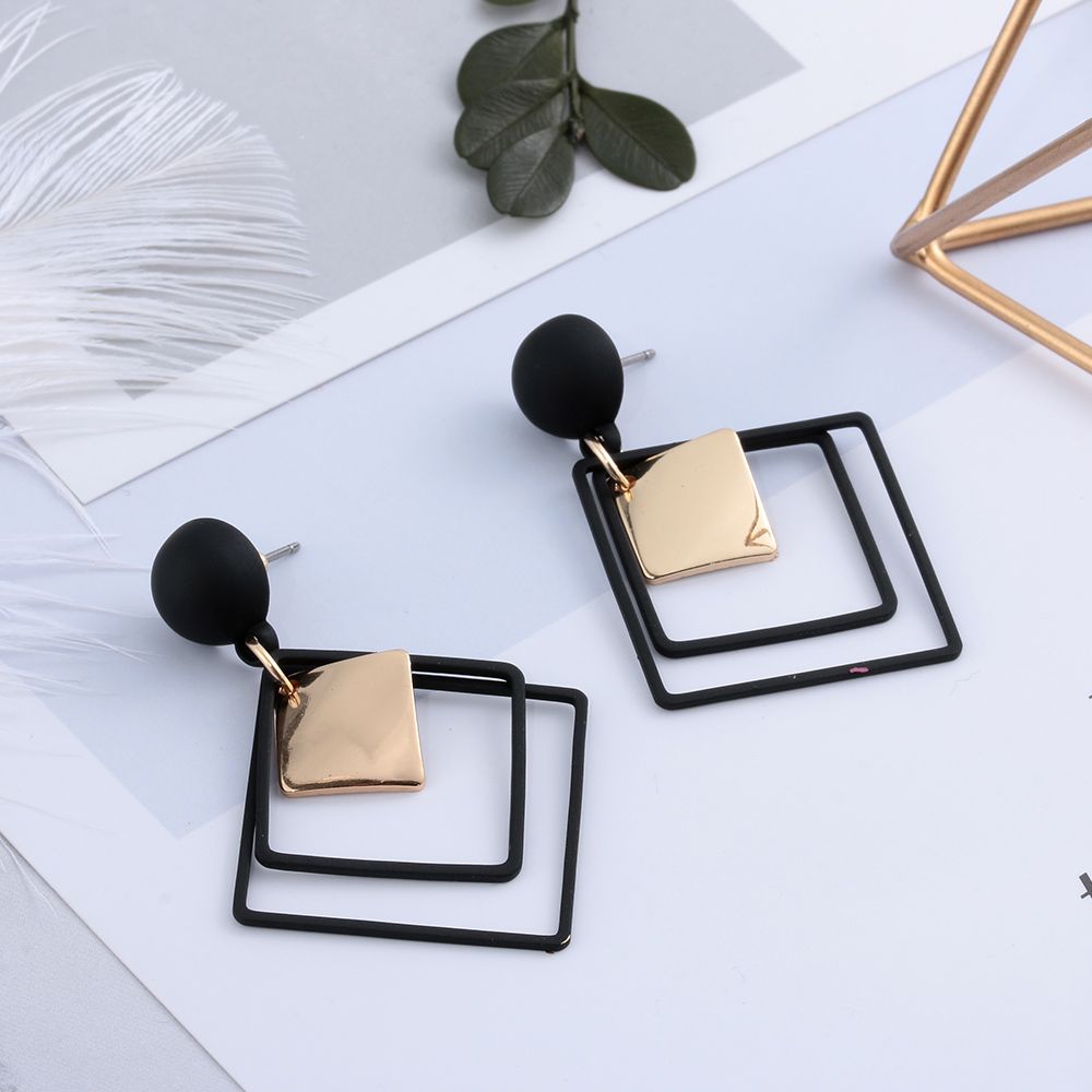 

Элегантные Женские Девушки Свадебная Вечеринка Геометрические Деревянные Заявление Серьги Капли Подвески Золотой Металл 2