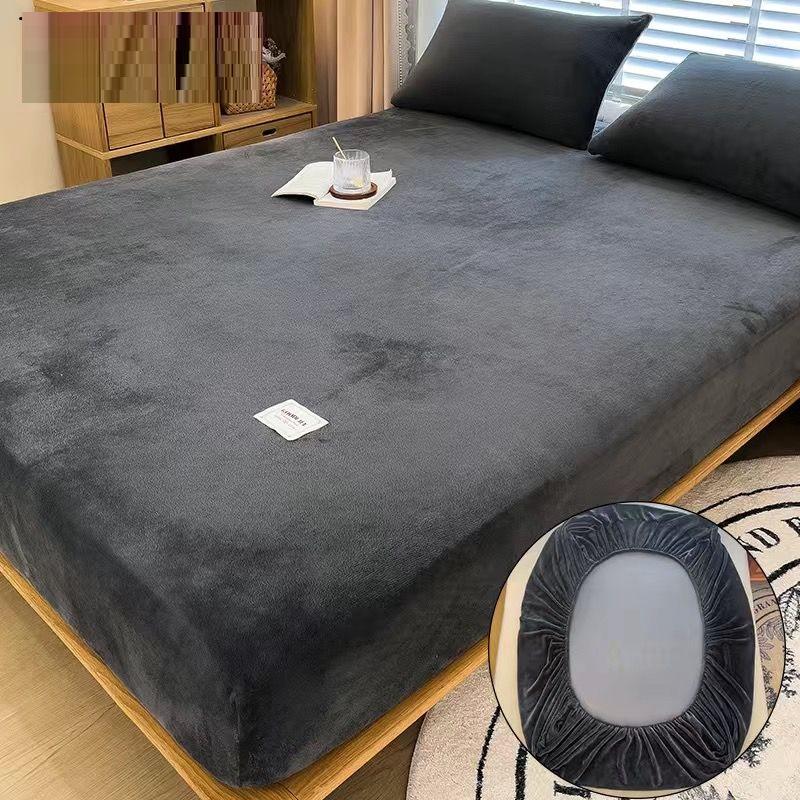 Solid Color Milk Velvet Fitted Sheet Soft Comfortable Bedding Mattress Protector Autumn Winter Warm Mattress Cover for Bedroom