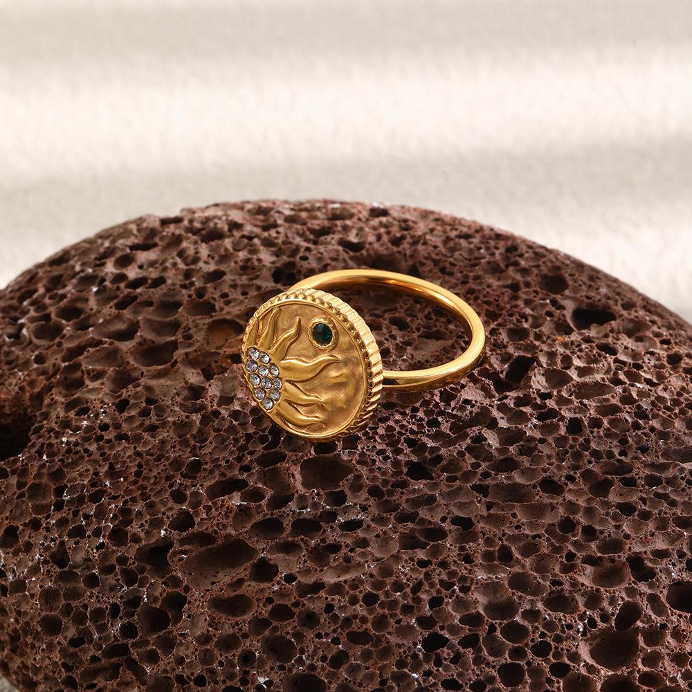 European & American Retro French 18K Gold-Plated Sun Face Ring with Diamonds for Women