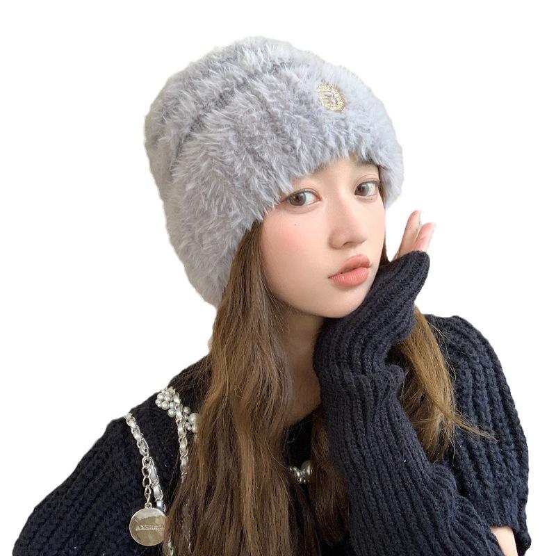 Autumn and Winter New Hat Women's G Letter Diamond Label Wool Hat Winter Thickened Warm Ear Protector Plush Knitted Hat