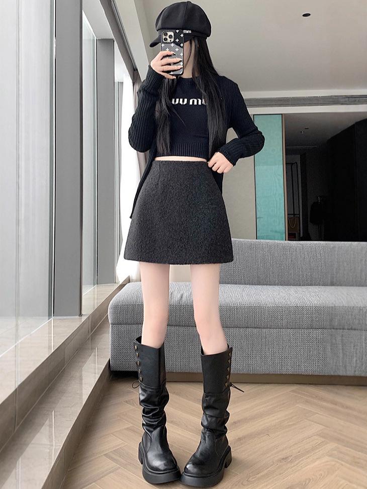 2025 New Autumn/Winter Velvet-Lined Wool Skirt: Thick, Warm, and Fashionable Hip-Wrap Design