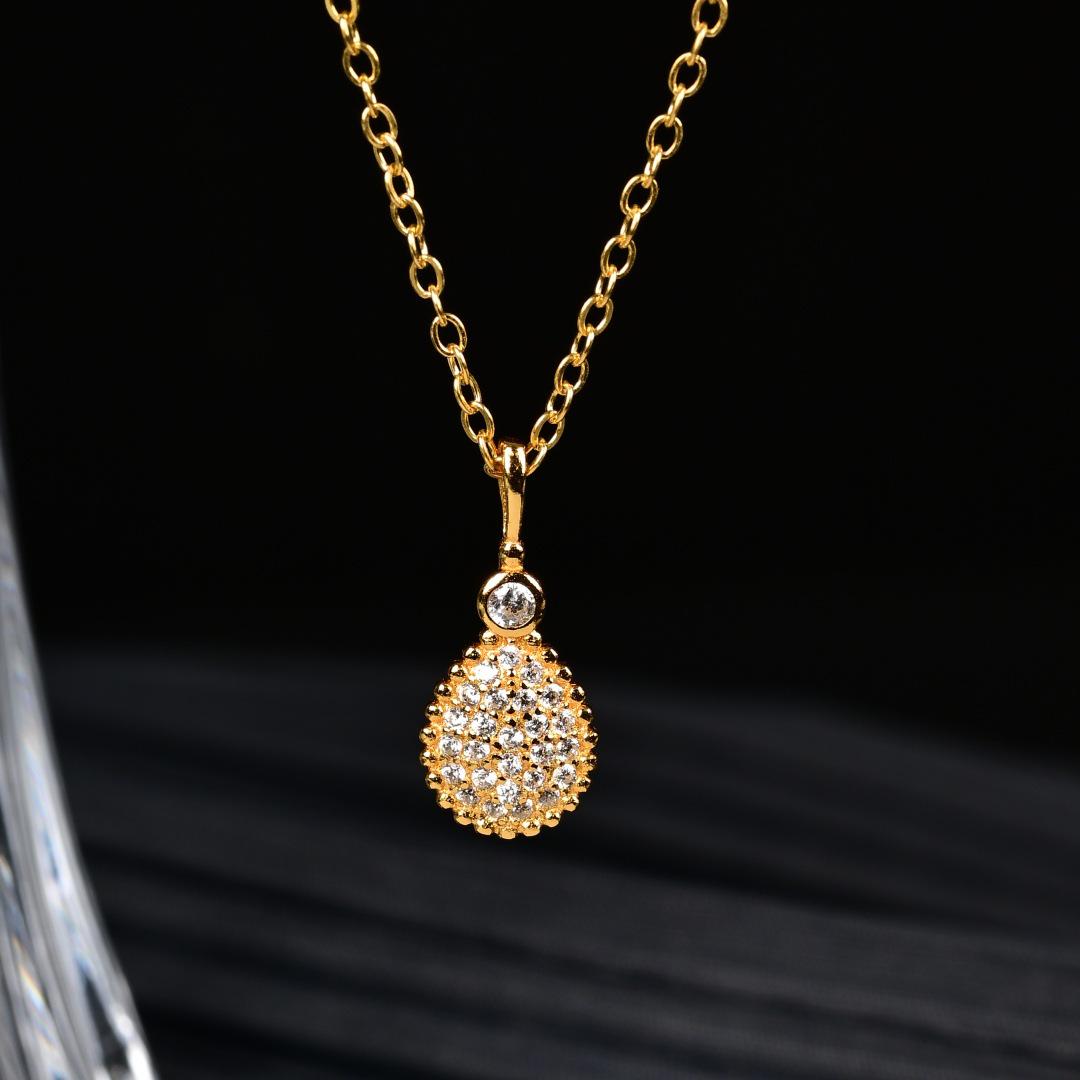 S925 Sterling Silver Zircon Rhombus Pendant Necklace - Water Drop Square Design, Versatile Clavicle Chain X140. 925 Sterling Silver