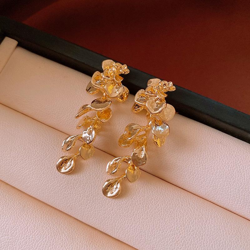 

Metal Flower Tassel Geometric Dangle Earrings Women s New Vintage Luxury Design Zircon Daily Accessories