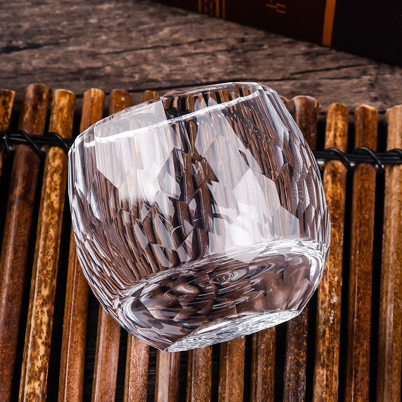 Faceted Water Drop Cup Creative Crystal Glass Gold Foil Baijiu Cup Spirits Cup Generation Moutai Cup Source