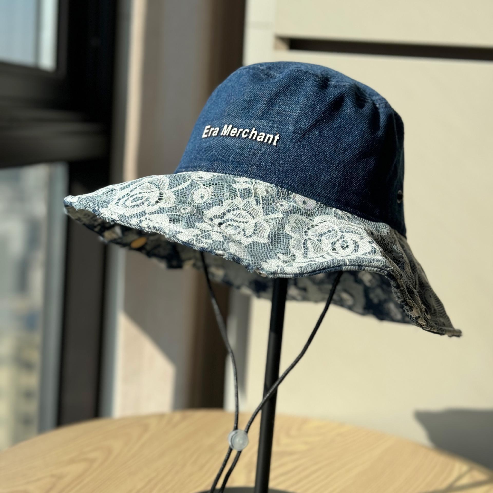 

Korean-style washed denim fisherman hat for women, spring and summer outdoor sun protection hat, versatile for large head sizes, makes the face look Adult54-60Adjustable темно-синього кольору