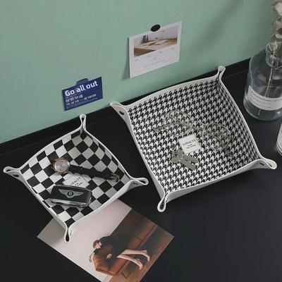 Víceúčelový úložný zásobník Nordic Houndstooth