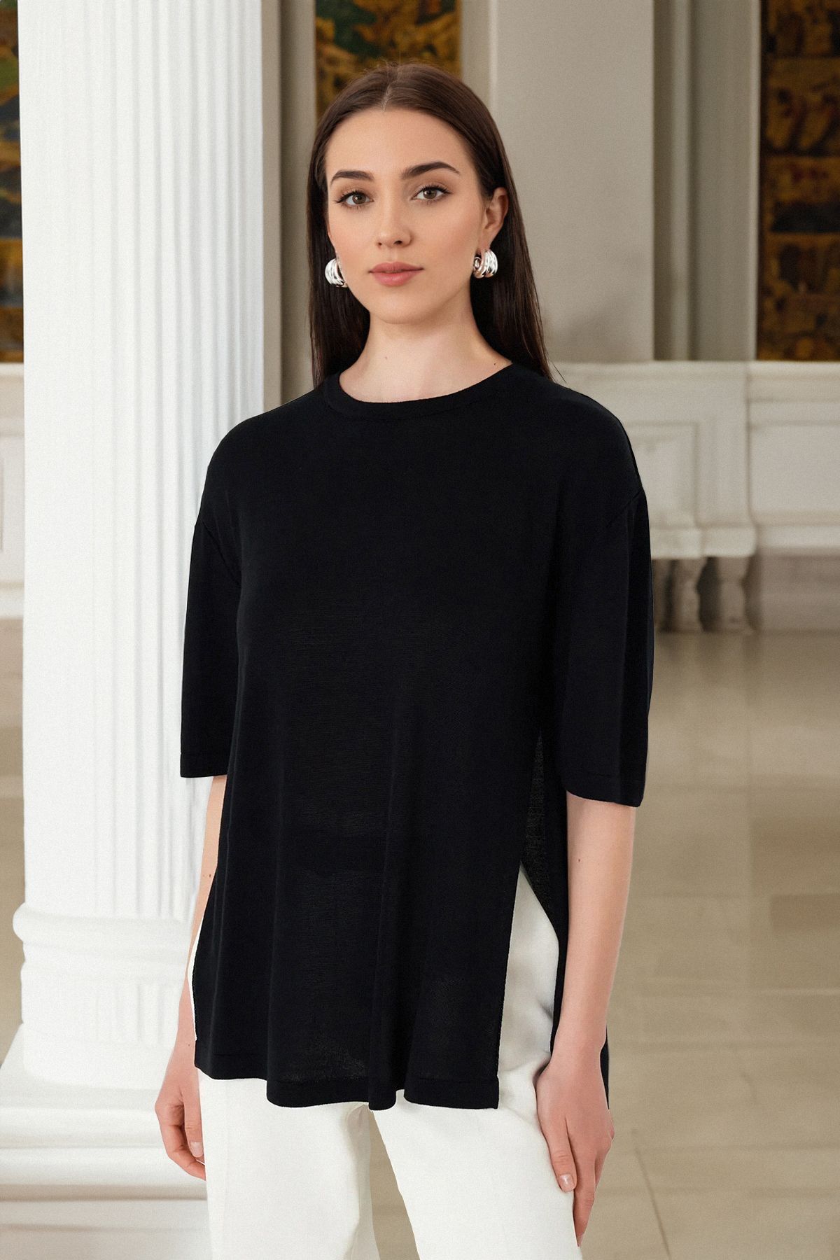 

Women s Fashionable Stylish Sweater Black Basic Draped Slit Detailed Knitwear T-Shirt M