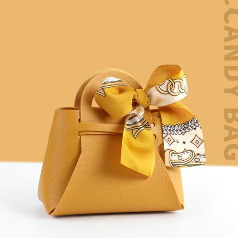 5pcs Ribbon Cutting Pattern Slightly Random Handbag Candy Bag Happy Candy Bag Empty Box