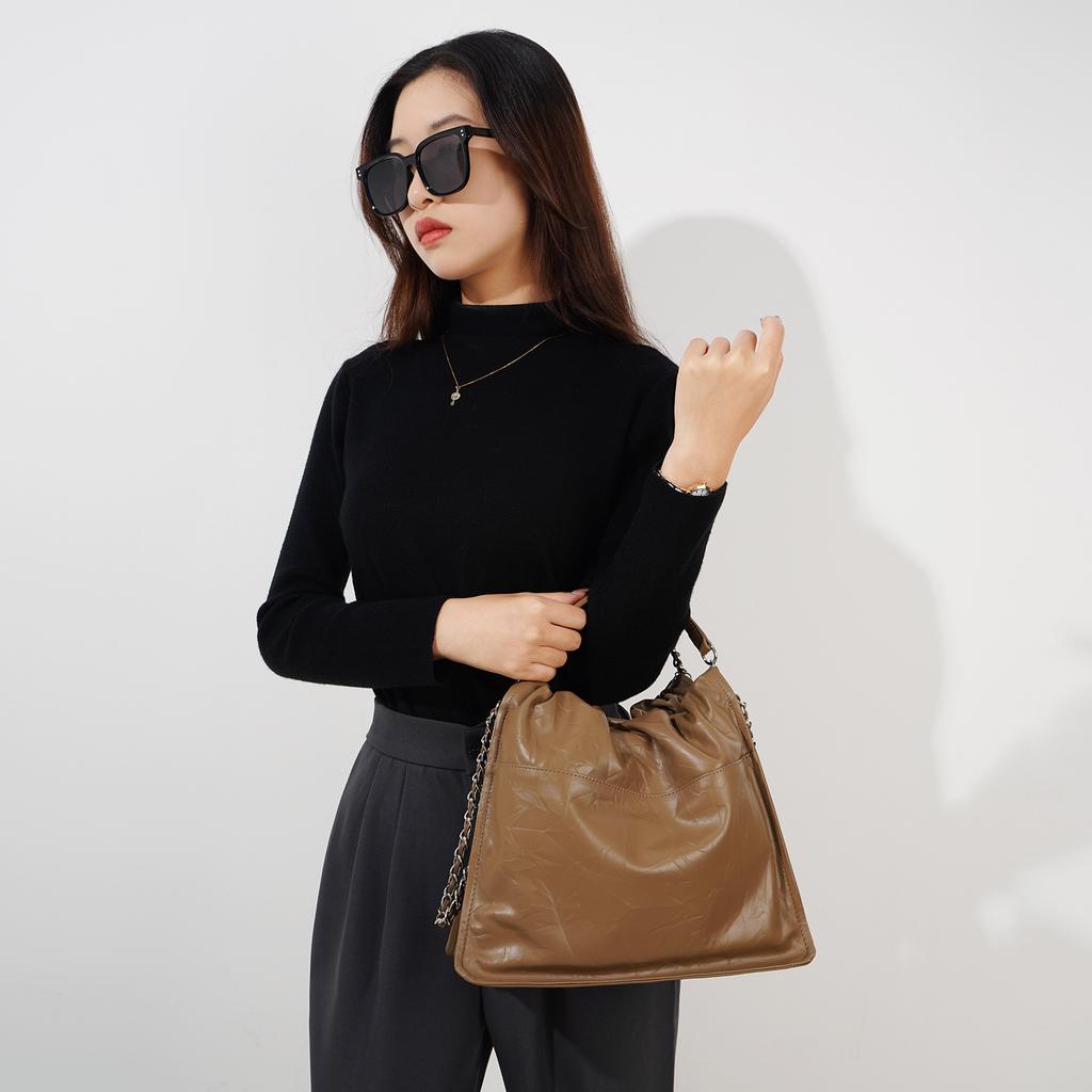 Niche Design Versatile High-end Crossbody Bag for Girls One-shoulder Pleated Chain Handbag