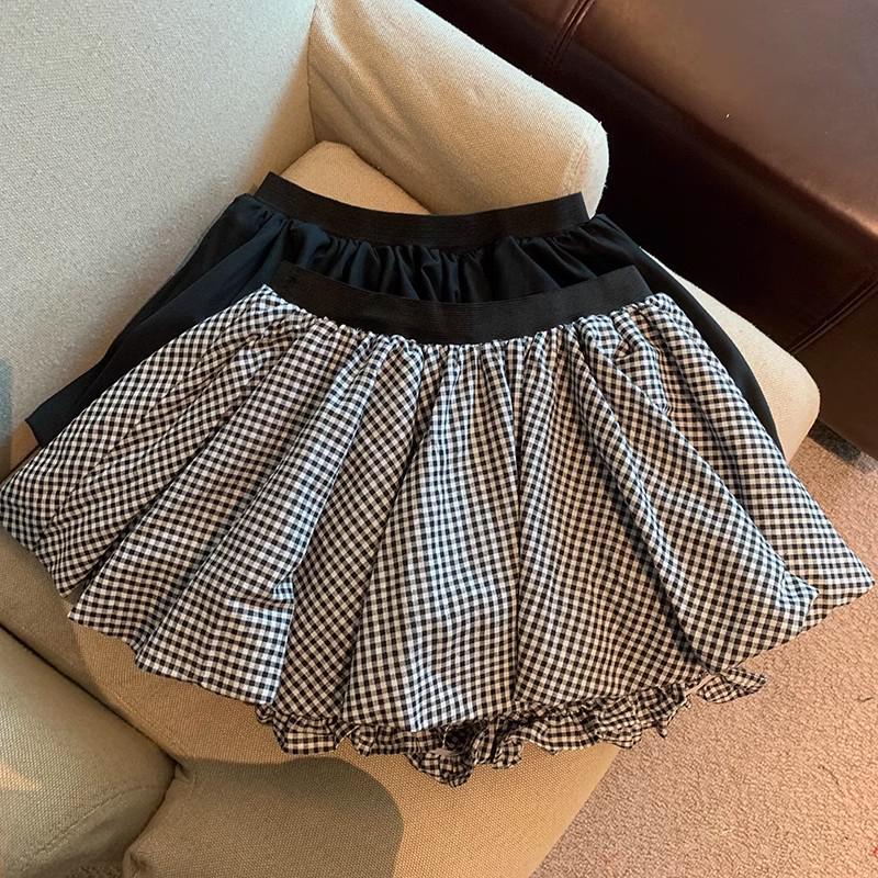 Petite A-line White Fluffy High Waist Mini Skirt Shorts for Women - Summer Anti-Exposure Design