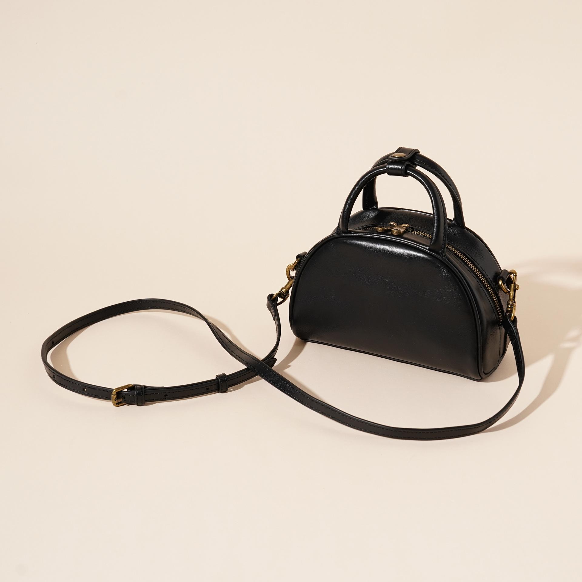 

Genuine leather 2025 new trendy retro small square bag versatile shoulder messenger handbag popular bowling bag women 20.5*9*13cm