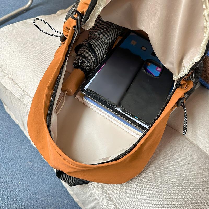 Backpack Women's Bag New Casual Fashion Versatile Large Capacity Nylon Women's Travel Backpack