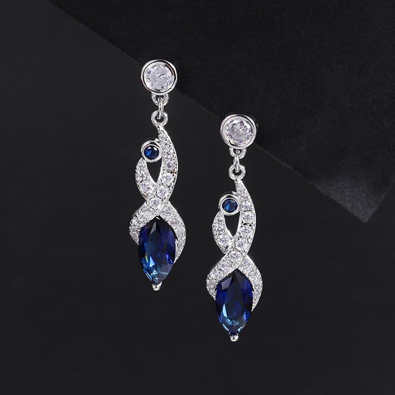

Blue zircon temperament earrings European and American red diamonds blue diamonds silver diamonds long earrings fashion banquet exquisite earrings