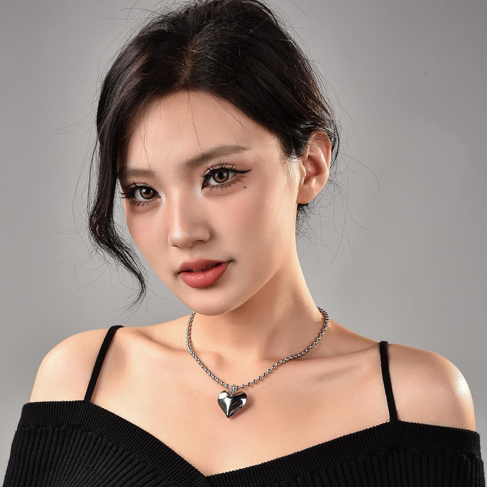 Silver Premium Heart Pendant Necklace Stylish Long Chain Accessory For Fashion Lovers