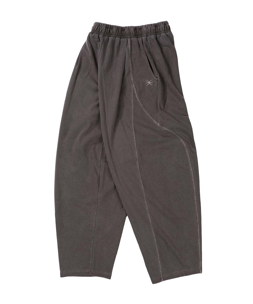 GAKKAI UNIONS One-Pleat Pigment Balloon Pants Brown