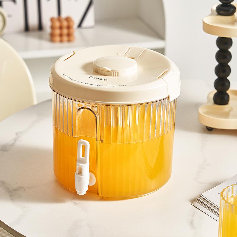 Summer Camping Cold Water Kettle with Lemon  Fruit Tea Flower Tea Cold Water Kettle with Faucet  Cream Air-cooled Water Kettle