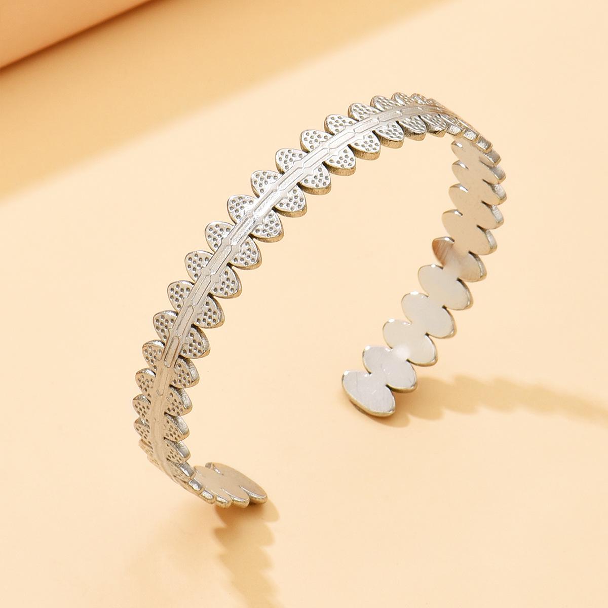 Middle Eastern Geometric Leaves Gold-Plated Stainless Steel Adjustable Bracelet