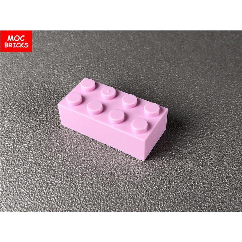 100pcs Lot MY OWN CREATION Blocks Vibrant White Red Black Brick 2x4 3001 City Miniature Learning Building Blocks Playthings Children Present
