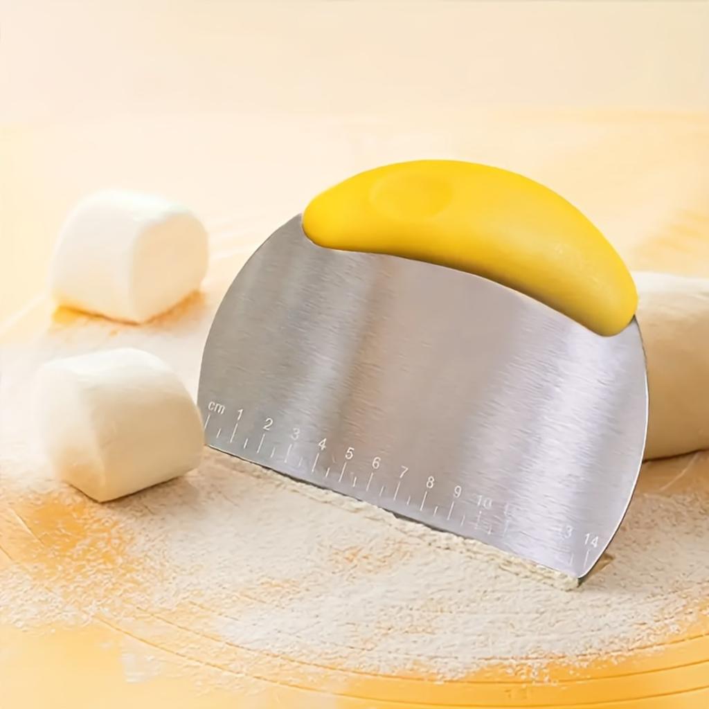 1 Piece Multi-Functional Stainless Steel Pastry Spatula with Measuring Ruler , Great for Cutting Bread, Pizza, Cake .