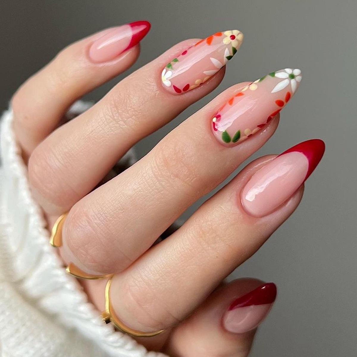 

New French Style Little Daisy Press-On Nails