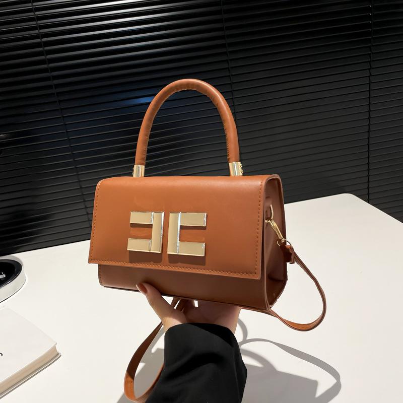 Simple Texture Niche Design Autumn New Beautiful Women's Crossbody Shoulder Armpit Bag