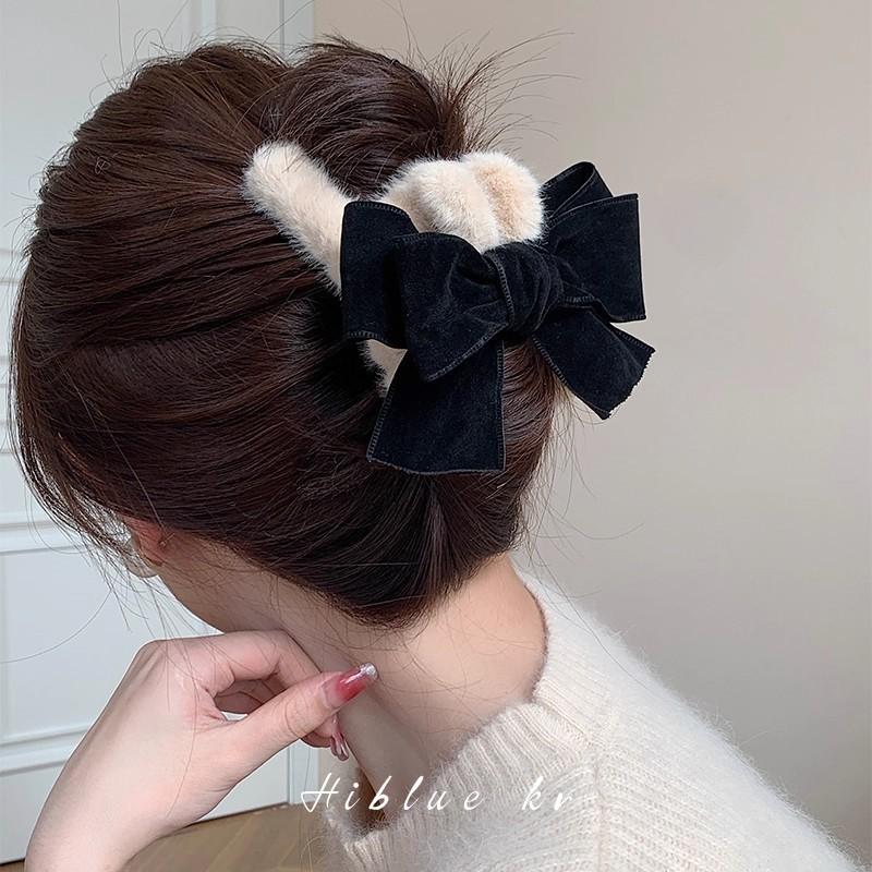 Autumn and winter plush bow large grab clip women's back head hair shark clip Internet celebrity same head jewelry
