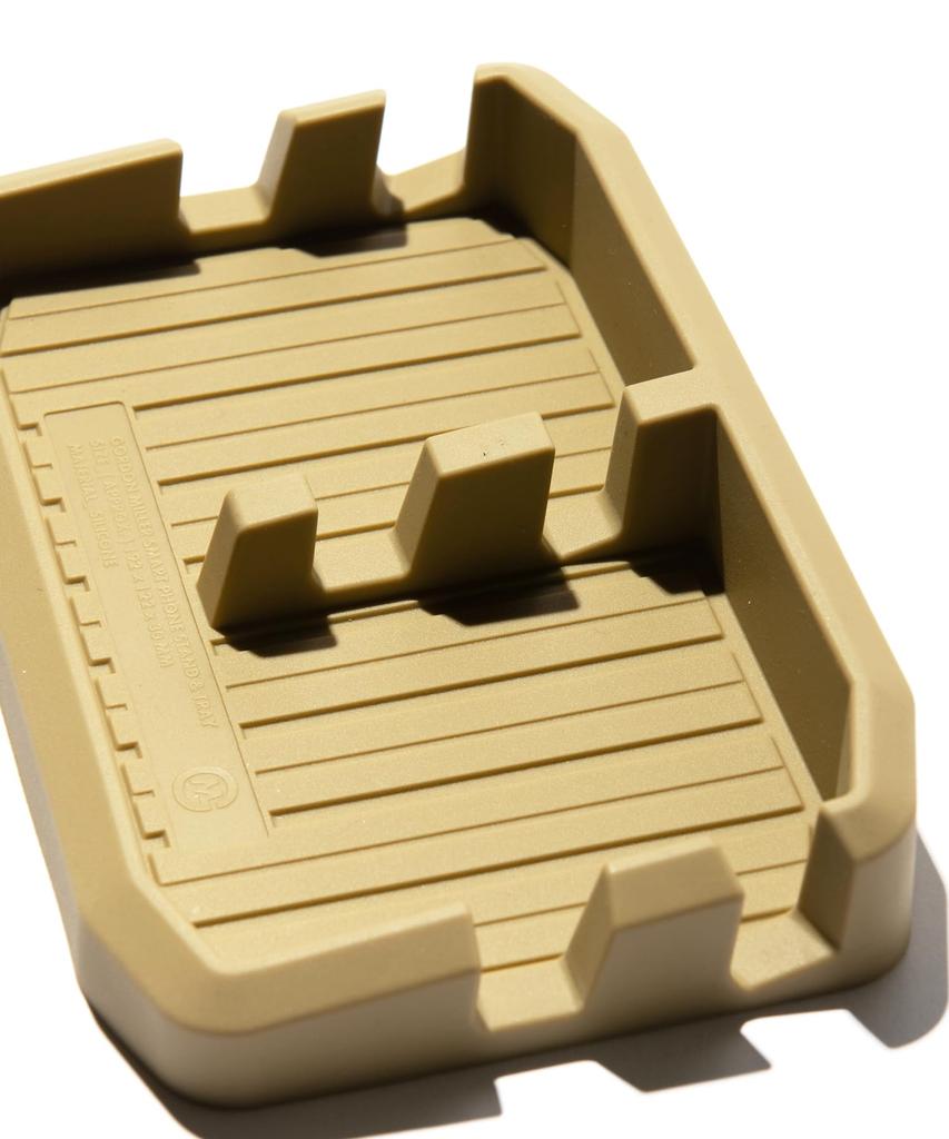 GORDON MILLER 1735852 Olive Drab Car Smartphone Stand Tray