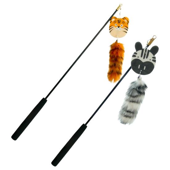 Wędka do zabawy w koty Pluszowy ogon Uroczy wygląd Kształt kreskówki Ergonomiczny uchwyt Wygodny